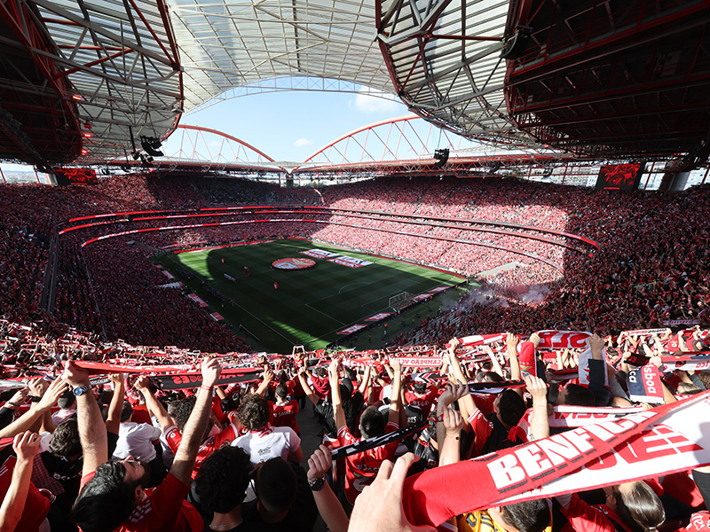 Matinados patrocinam Benfica